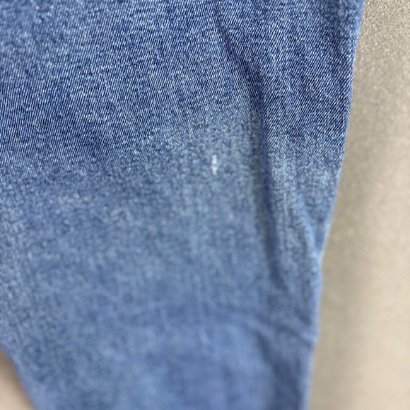 Levi's Women's Jeans Plus Size 18W Blue Denim Cropped Casual - Picture 5 of 7